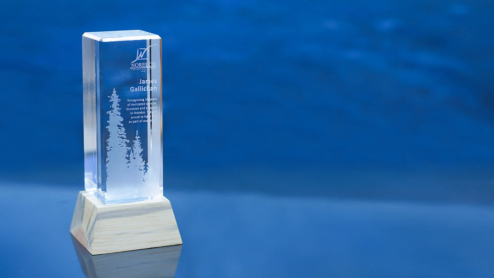 Blueberry Pine Roots Award Trophy Eclipse Awards