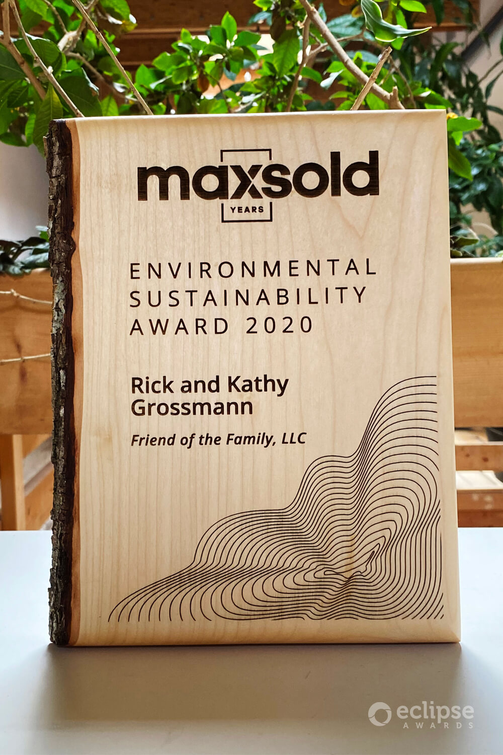 unique-eco-friendly-green-salvaged-wood-wall-plaque_corporate-recogniton-award-bc-pinterest