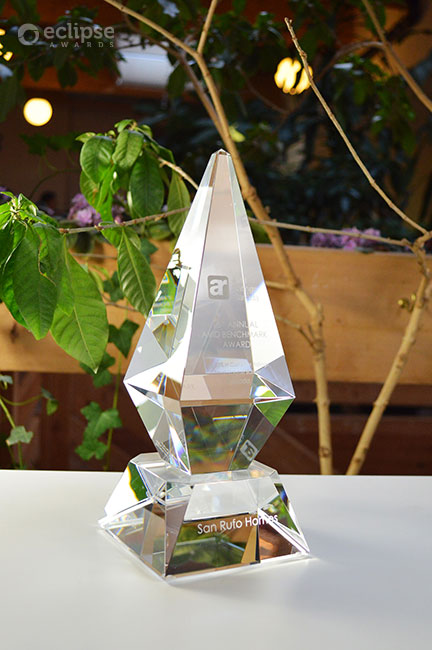 modern-crystal-trophy-customized-engraved-corporate-recognition-award-north-america-4
