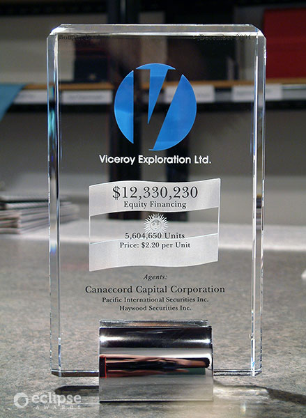 modern-customized-crystal-and-chrome-award-corporate-recognition-award_bc-trophy-shop-3