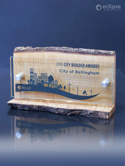 unique-sustainable-salvaged-wood-and-glass-custom-corporate-trophy-canada-2