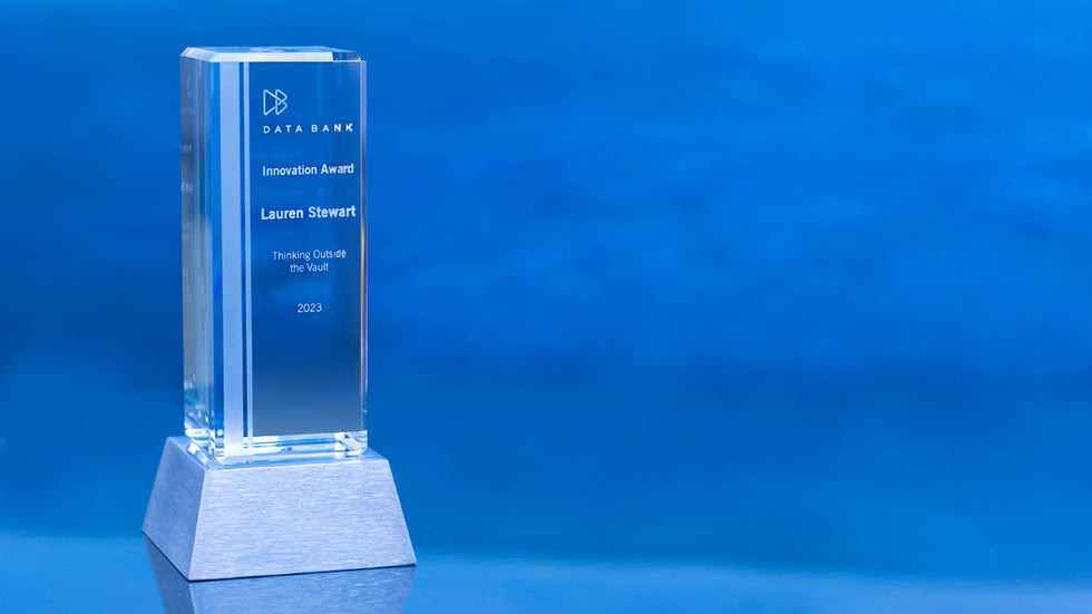 Nova Crystal Award Trophy Eclipse Awards   