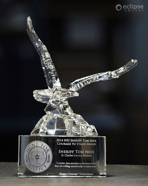 crystal-noble-eagle-trophy-2