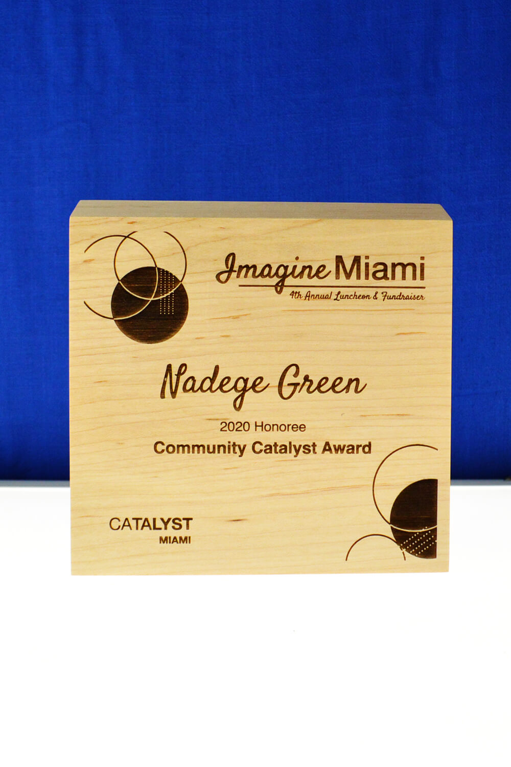 sustainable-customized-wood-award-laser-engraved-eco-friendly-business-award-canada-5