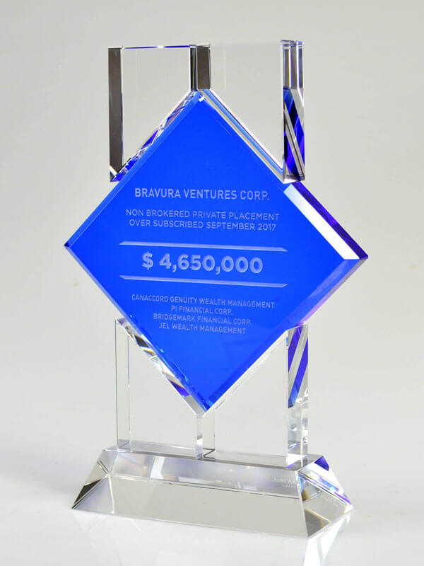 inspiration-gallery-awards-plaques-trophies-deal-toys-financialtombstones-11