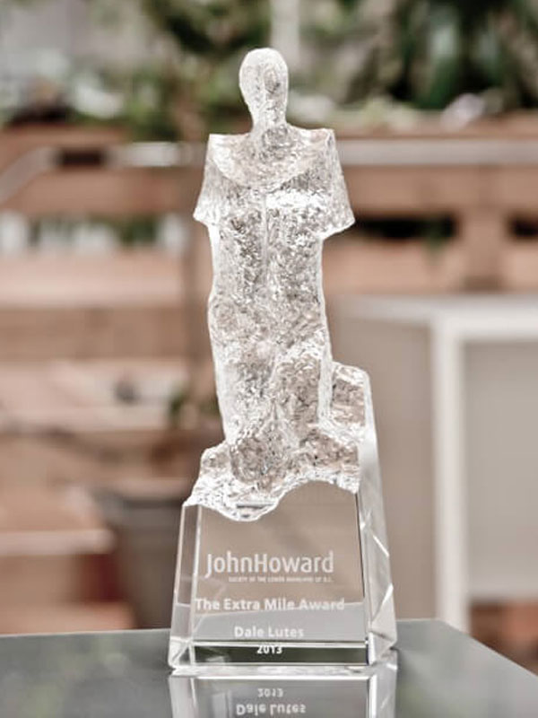 inspiration-gallery-awards-trophies-plaques-crystal-glass-9