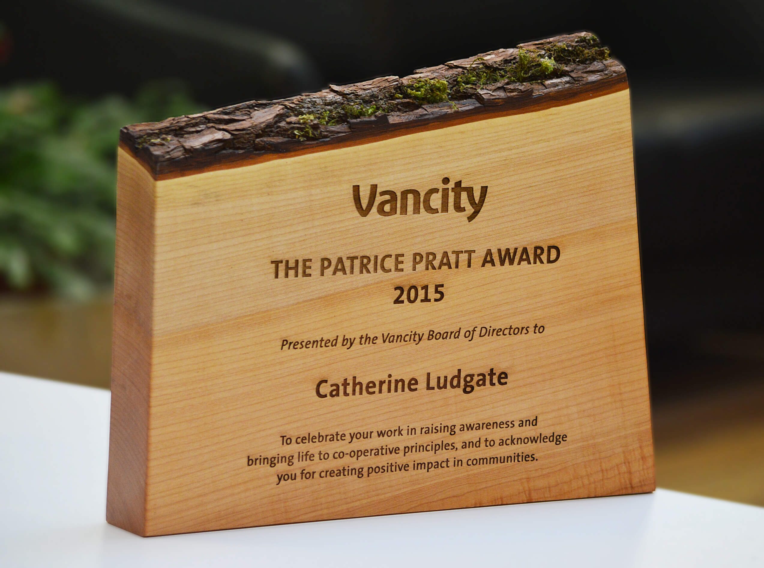 custom-award_sustainable_laser-engraved_salvaged-wood_corporate_recognition-award_vancity