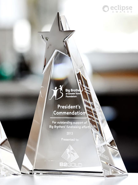 classic-personalized-crystal-awards-and-trophies_corporate-recognition-award-vancouver-trophy-shop