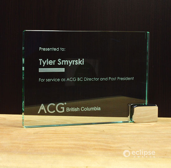 classic-service-award_custom-trophy_personalized-corporate-trophy_canada